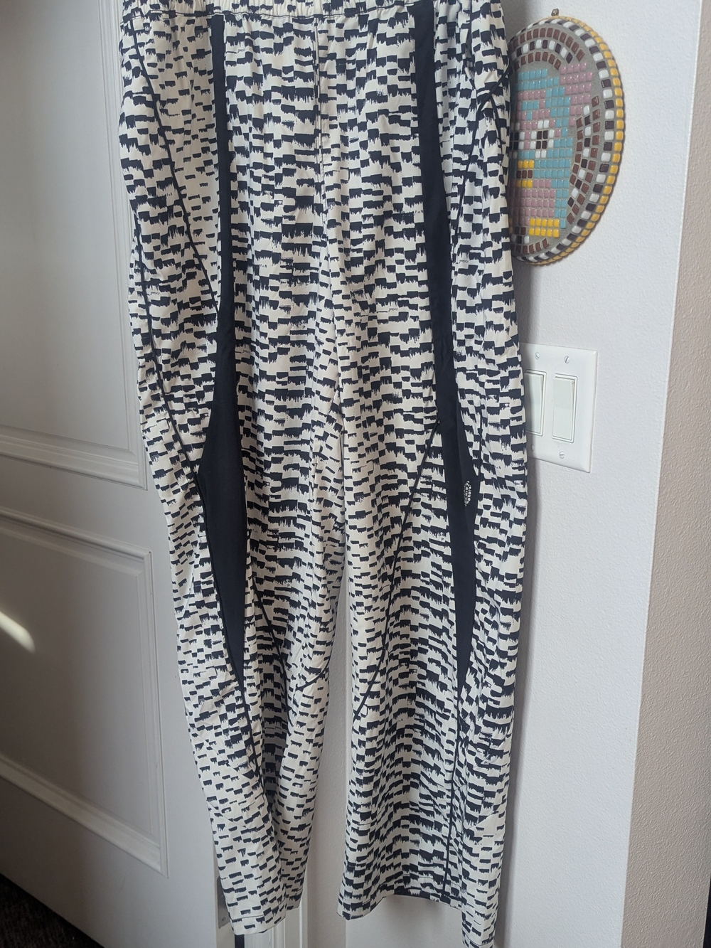 Free People Movement Jogger Black And White Large - Picture 4 of 7